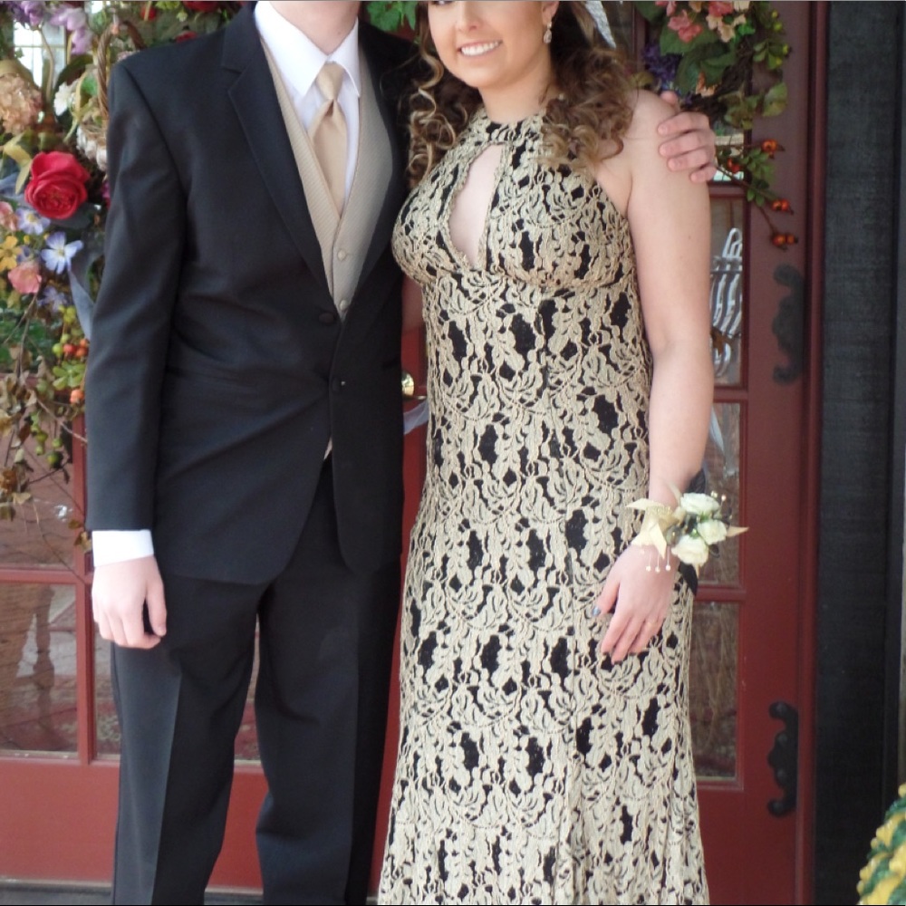 Prom dress - Picture 2 of 2